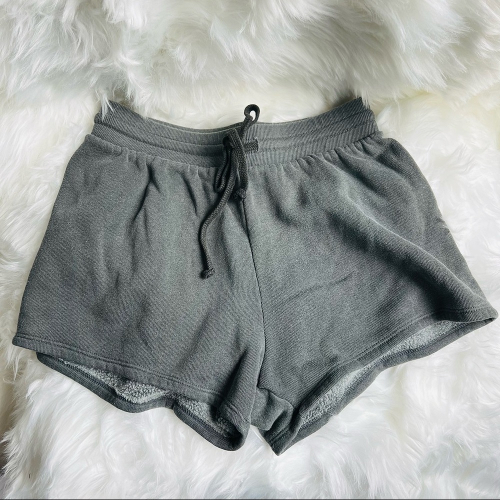Wildfox Logan Shorts Grey Size Small